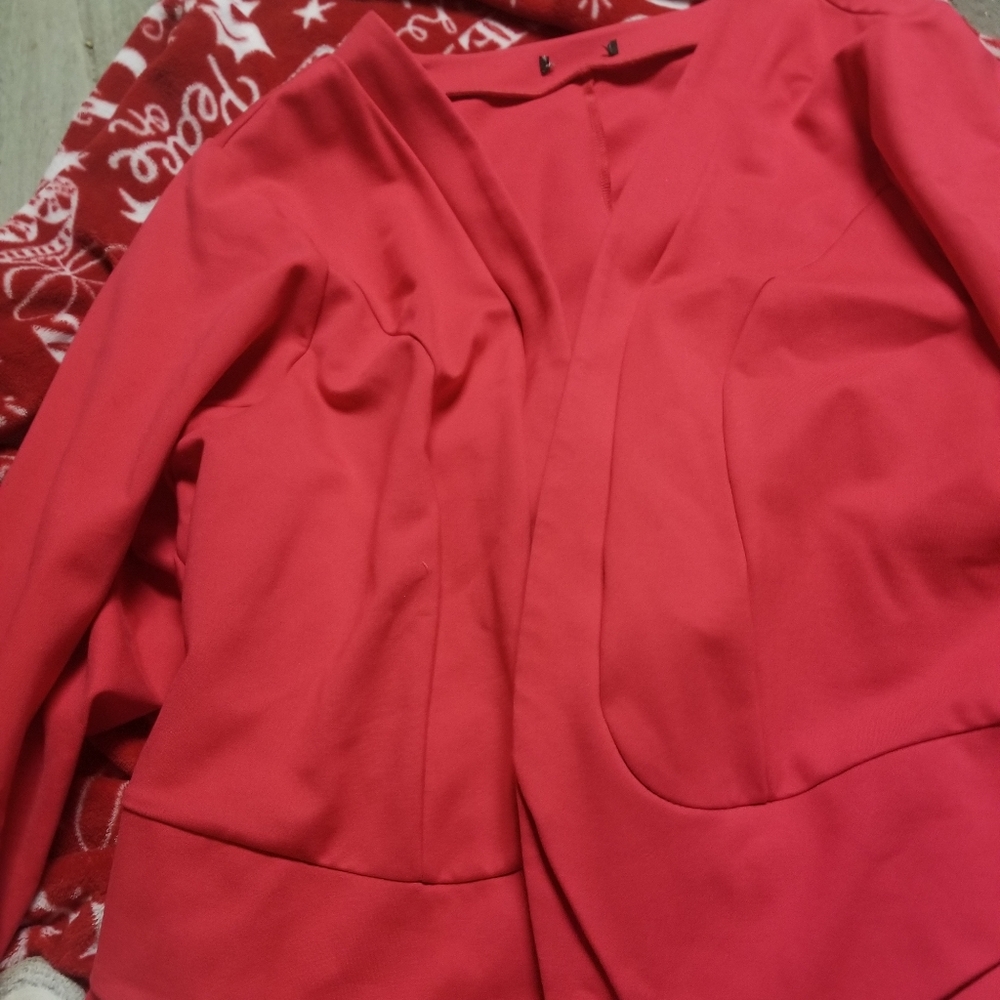 Plus size pink blazer